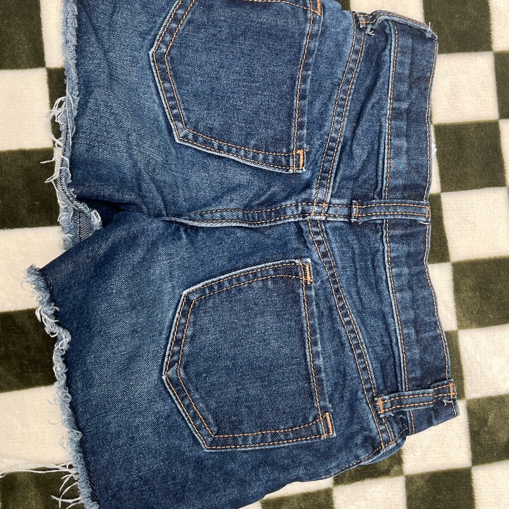 Old Navy Girls Denim Shorts Bundle - Dark Blue, Medium Blue, Light Blue, Black - Picture 15 of 16